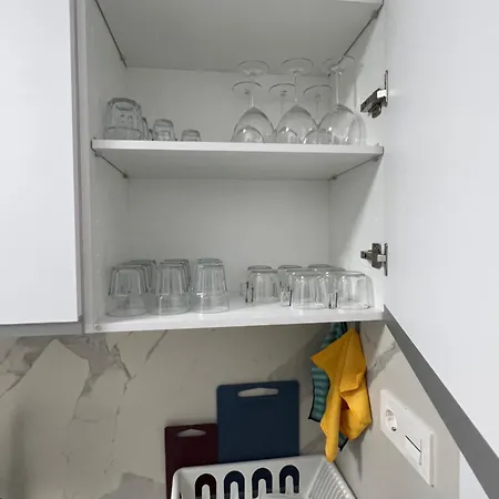 En Con Parking Apartman *