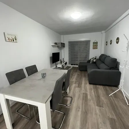 En Con Parking * Zaragoza